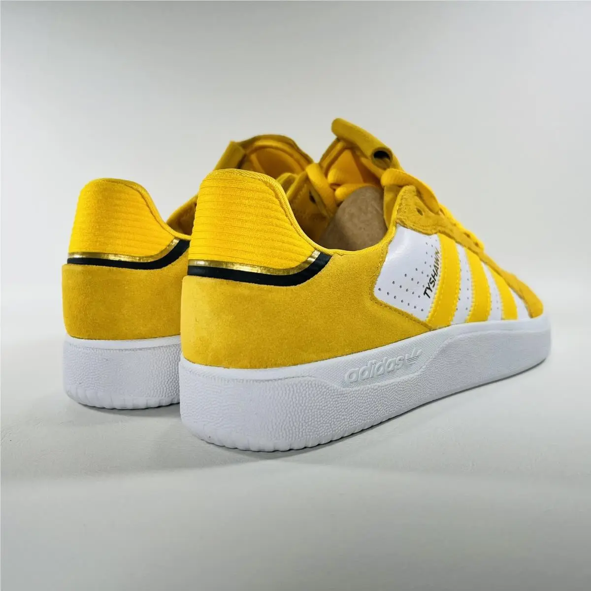 Adidas shoes - adidas Tyshawn Low - Tyshawn Low - H06338 - Yellow , White 8