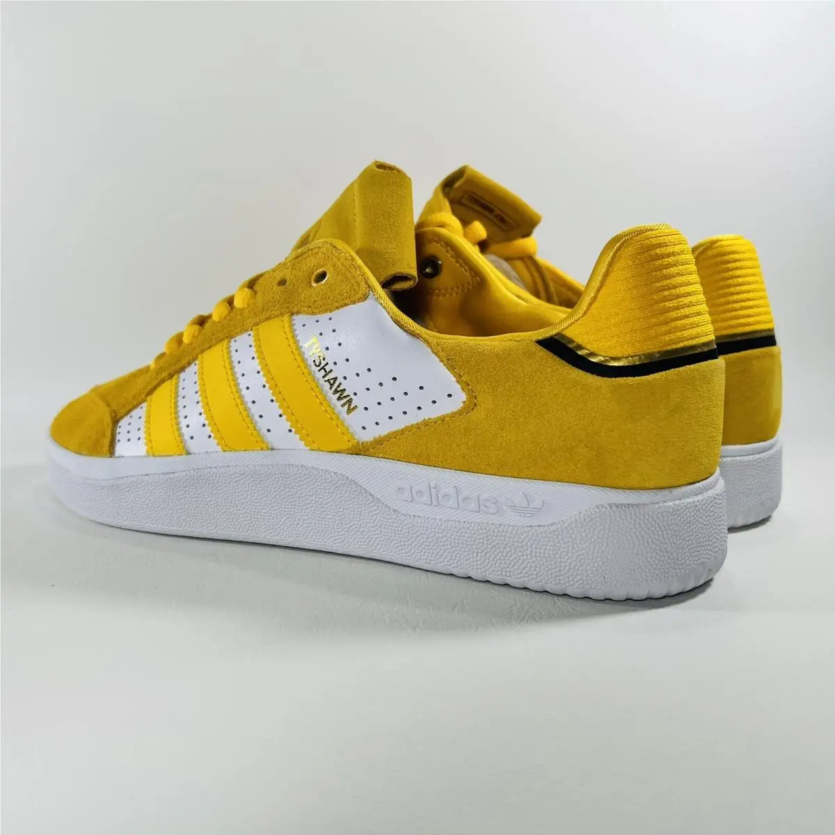 Adidas shoes - adidas Tyshawn Low - Tyshawn Low - H06338 - Yellow , White 21
