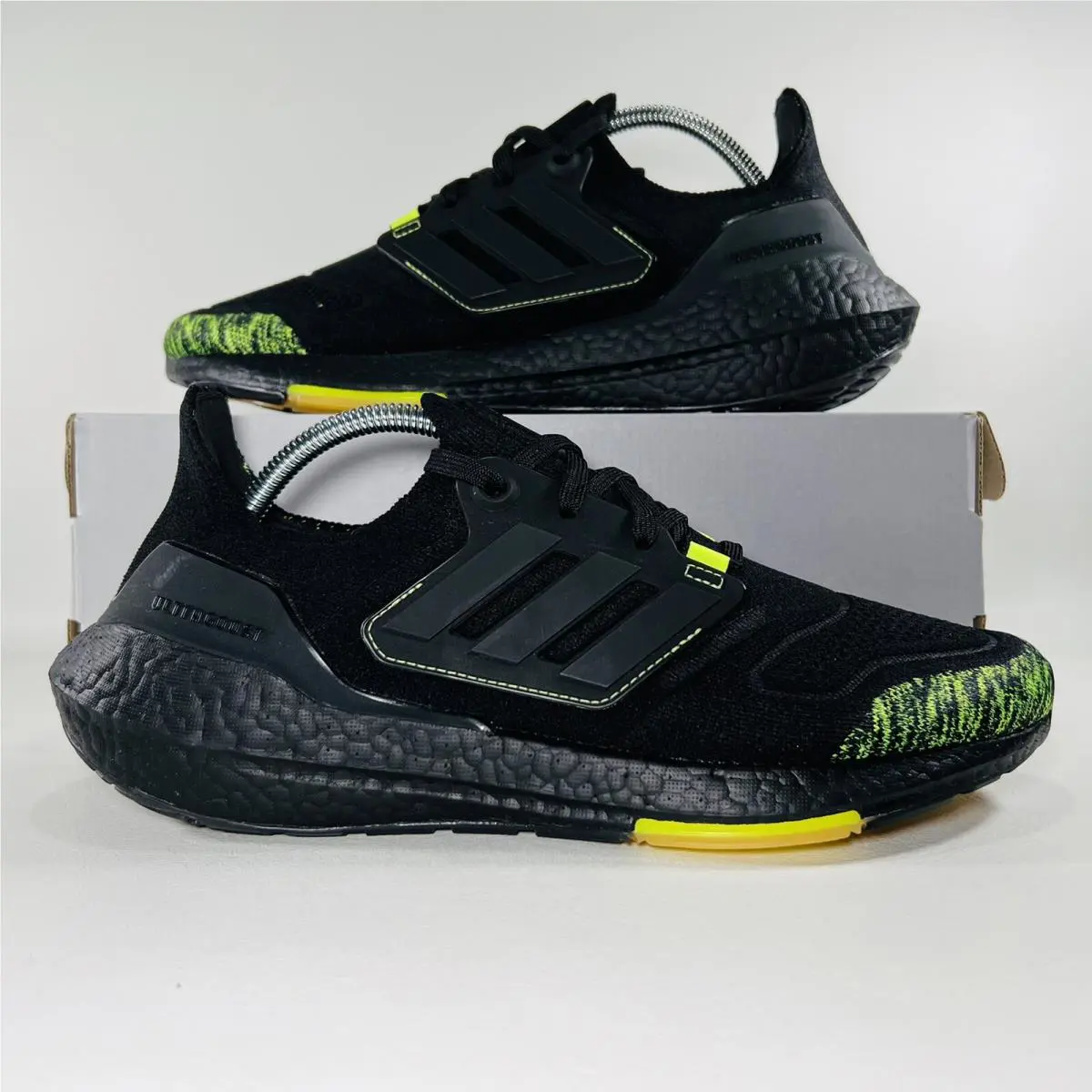 Adidas Ultraboost 22 Men`s Shoes Athletic Sneakers Black Running Trainers GX5915