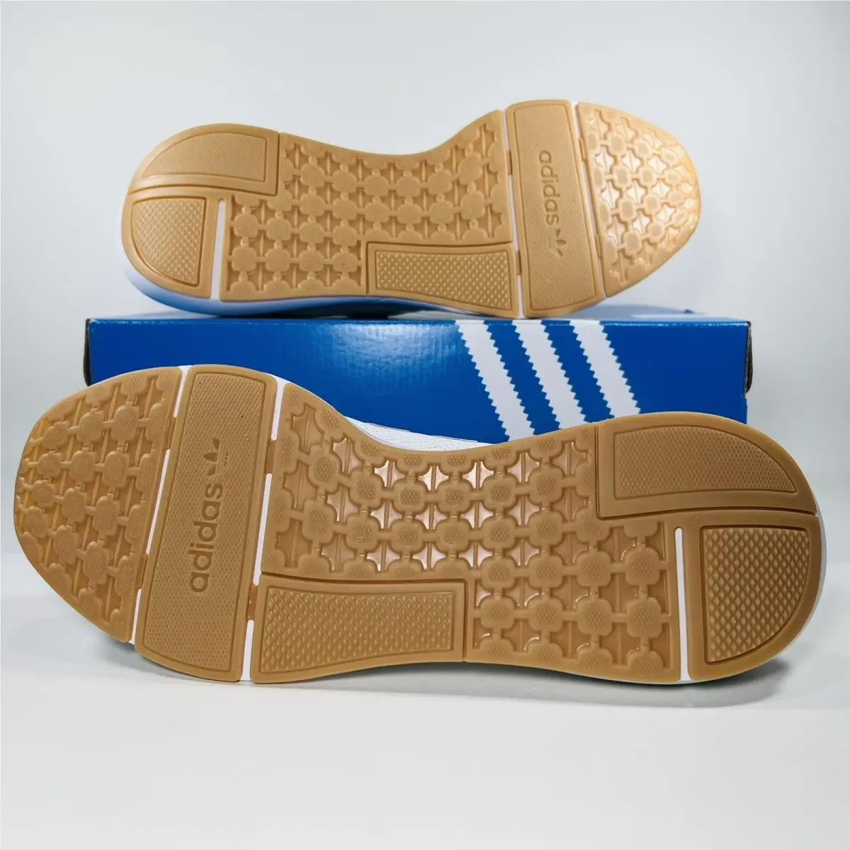 Adidas shoes - adidas Swift Run 22 - Swift Run - GZ4972 - Cloud White / Gum 3 1