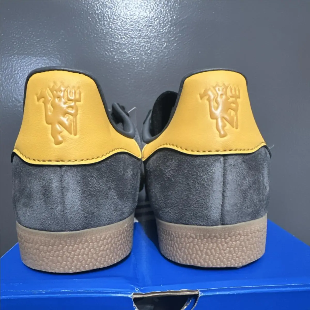 Adidas shoes - adidas Gazelle - Gazelle - JR1410 - Brown 5