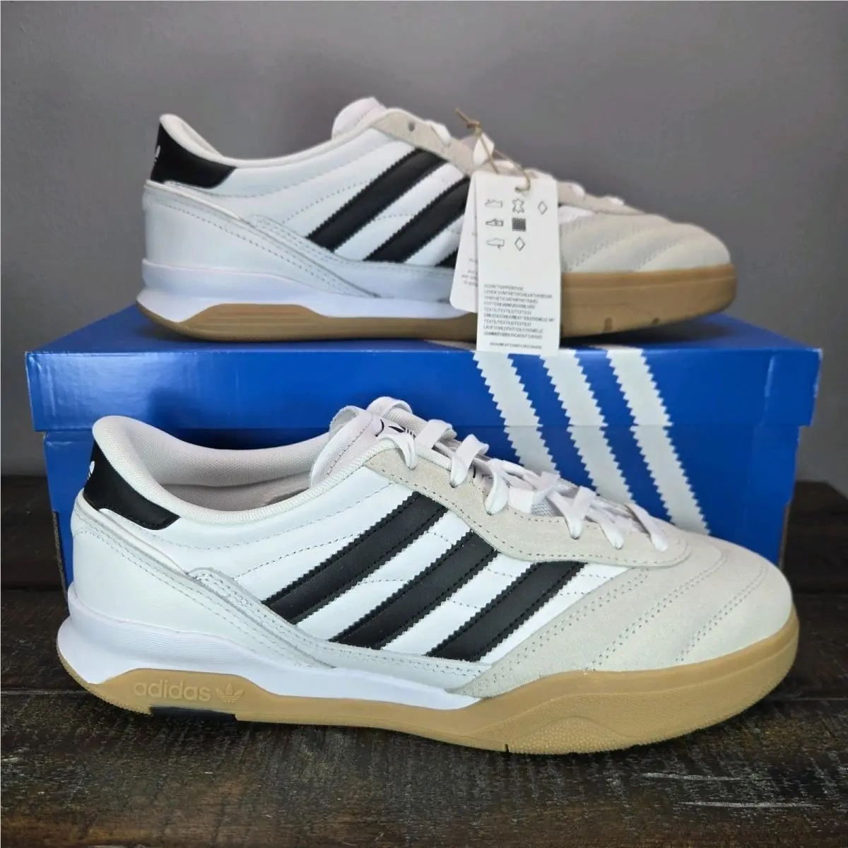 Predator Mundial Mens Size 10.5 Sneakers Shoes White Black Gum JH9493 by Adidas