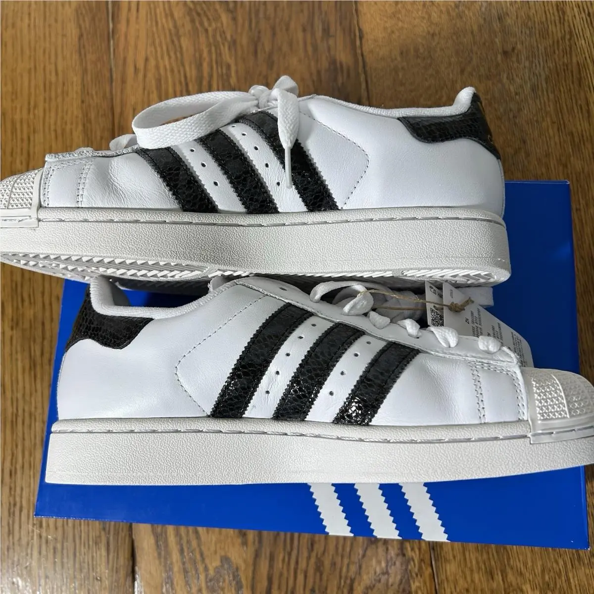 Adidas shoes - adidas Superstar - Superstar - JP8162 - White 4