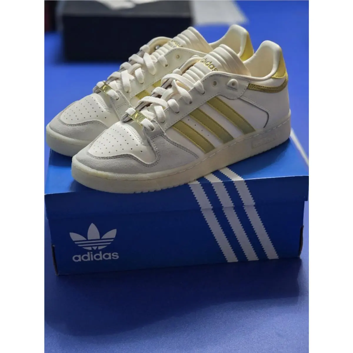 Size 10 Mens Adidas Lafc Centennial Mens Casual Shoes