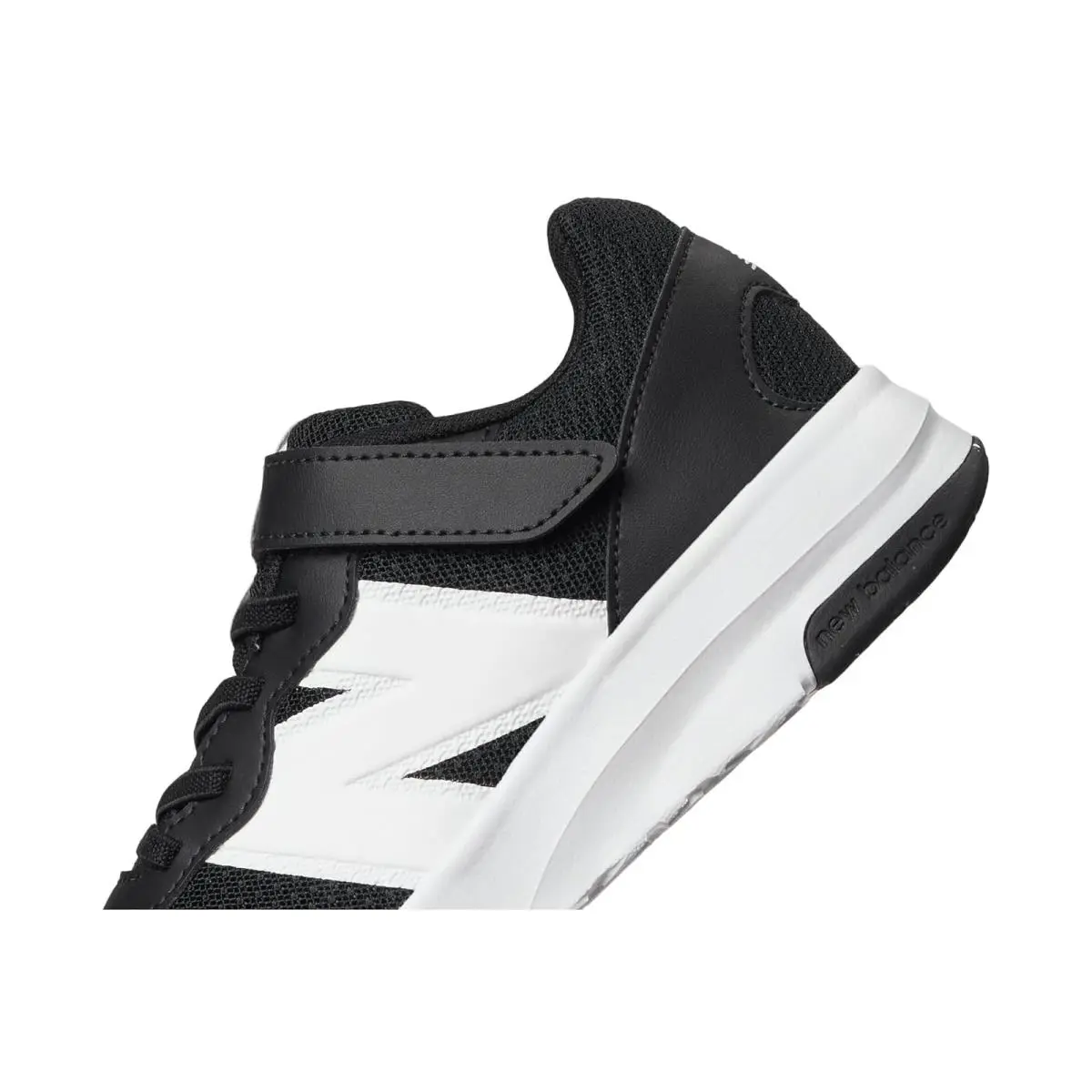 New Balance shoes - Black/White 4