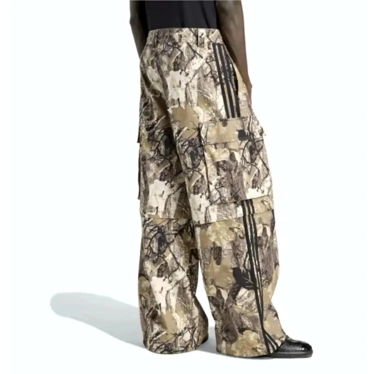 Originals Camo Cargo Zip-off 2 in 1 Pants Shorts KD6256 Men’s M by Adidas