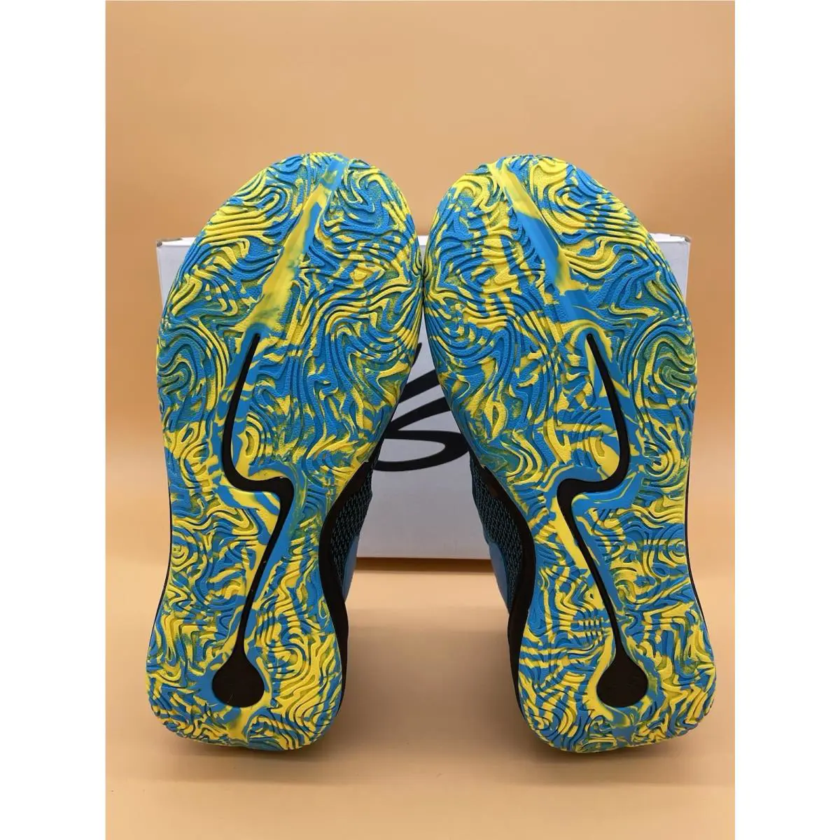 Under Armour shoes - Curry 3Z 25 - Curry - 6000749-420 - Multicolor (UPC: 198633759393) 2