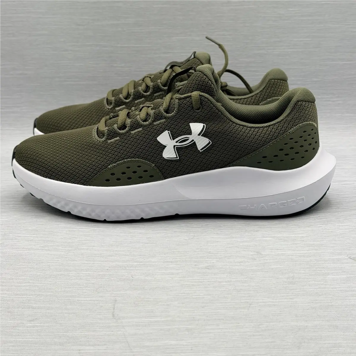 Under Armour shoes - Under Armour Surge - Surge - 3027000 - Green 0