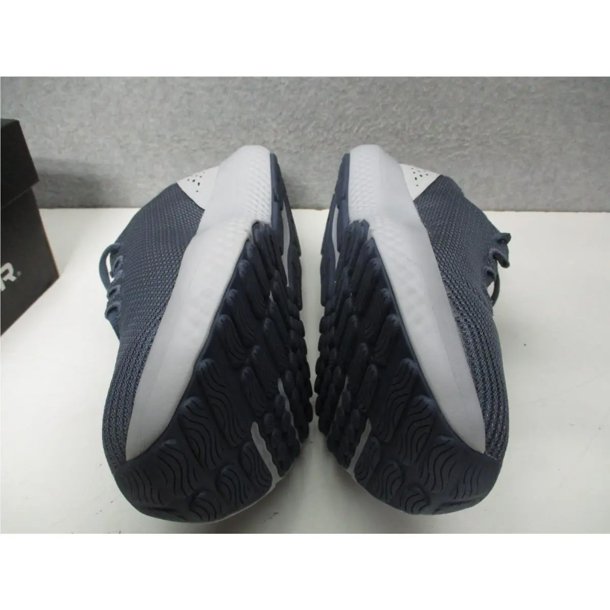 Under Armour shoes - Surge 4 - Surge - 3027000 - Gray (UPC: 196884999872) 2