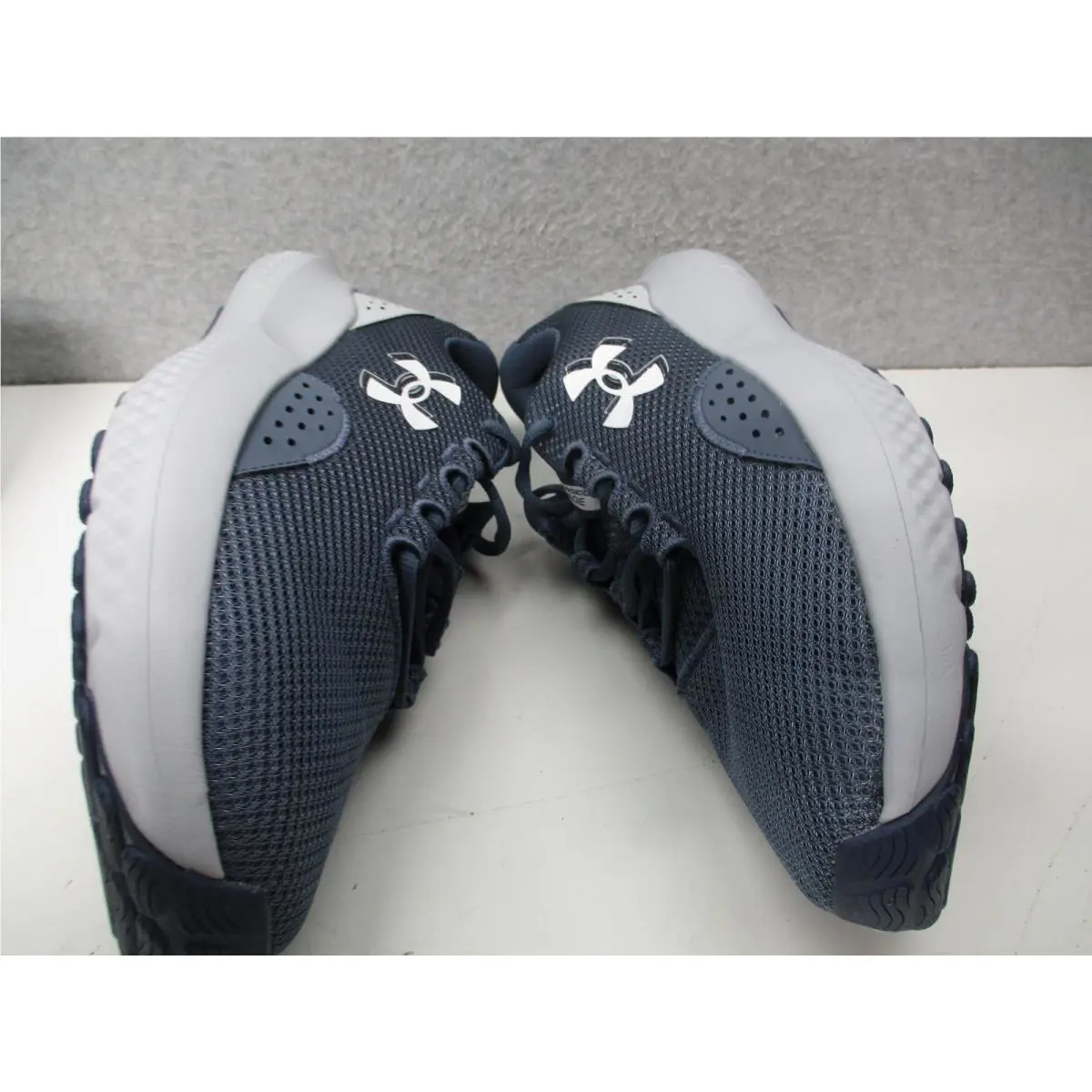 Under Armour shoes - Surge 4 - Surge - 3027000 - Gray (UPC: 196884999872) 4