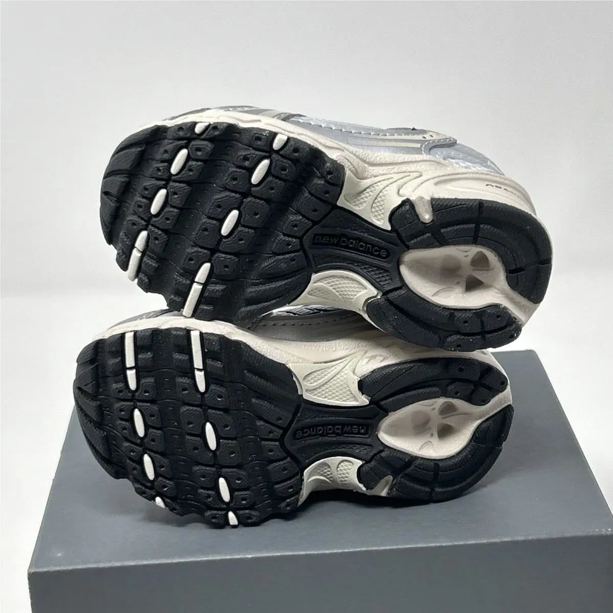 New Balance shoes - New Balance 530 - Gray (UPC: 0196652601990) 18