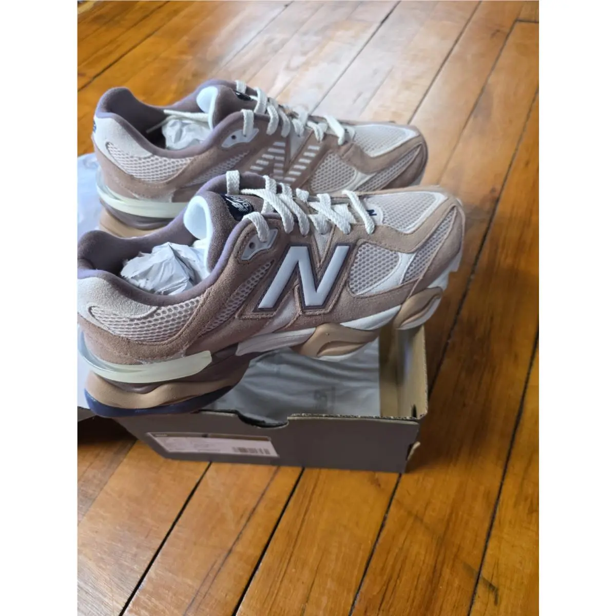 Size 10 Men - New Balance 9060 Earth Shadow U9060etn