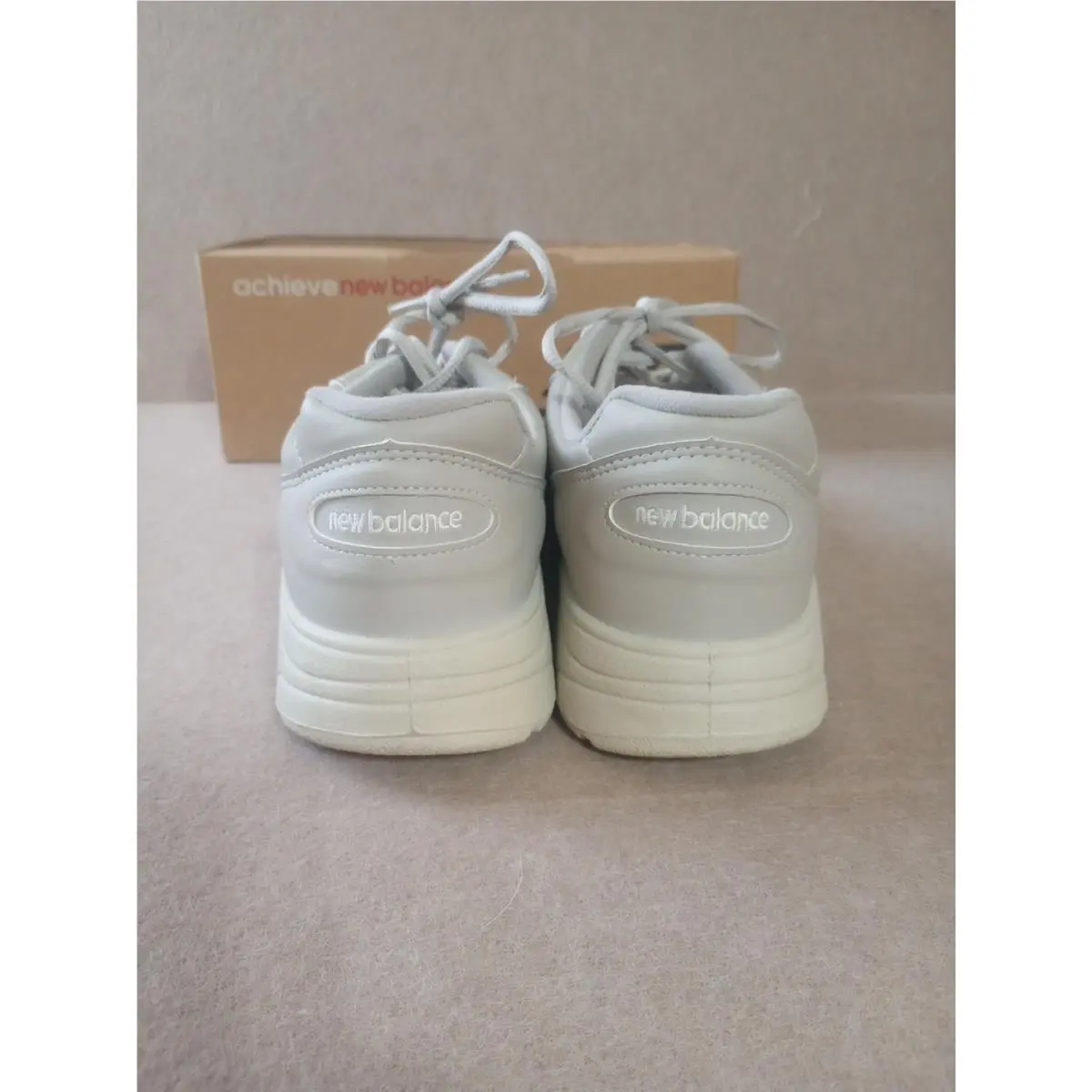 New Balance shoes - New Balance 811 - WW899BE - Beige 1
