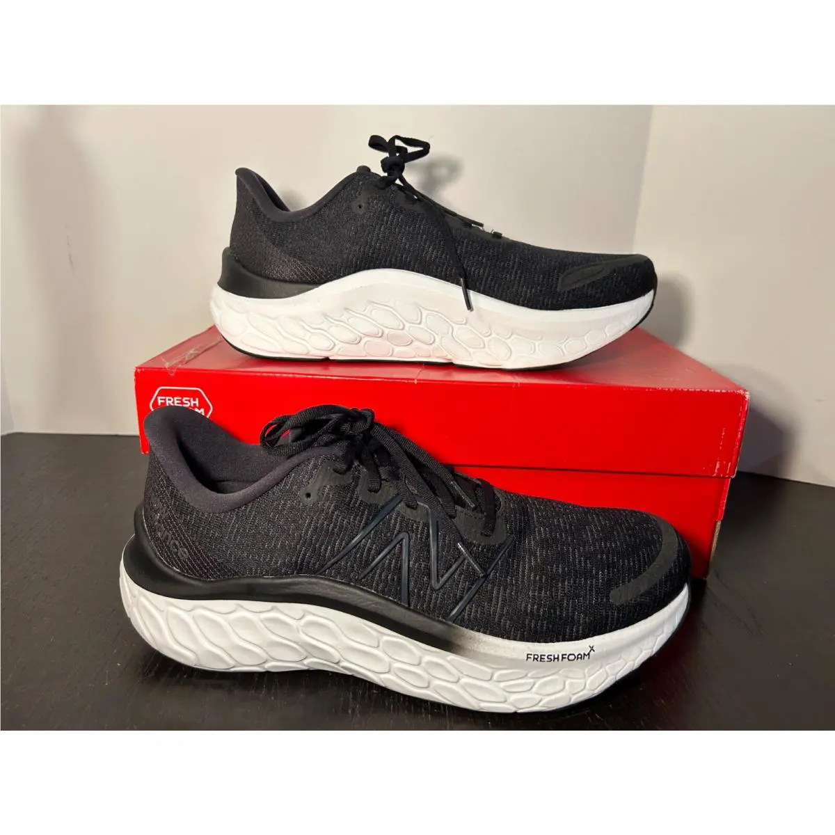 New Balance shoes - Black, White 0