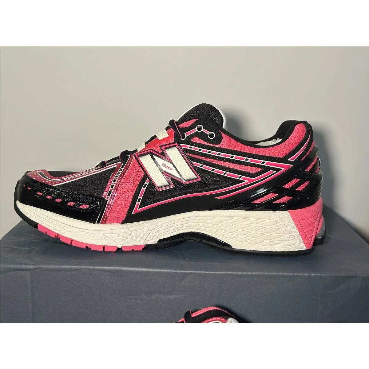 New Balance shoes - Black, Pink 6