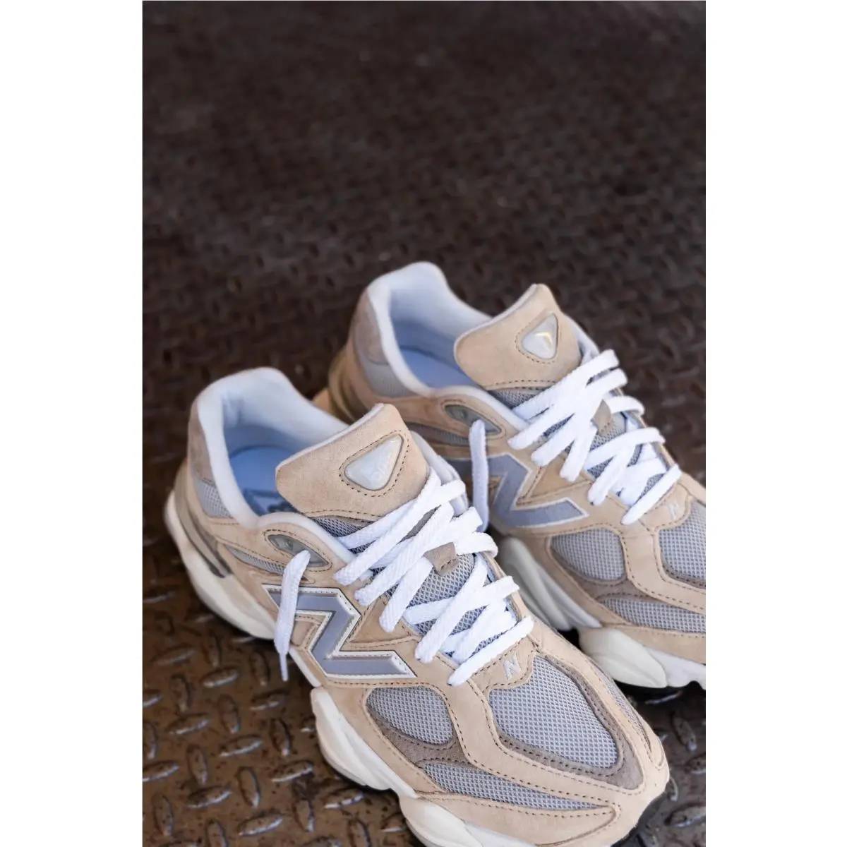 New Balance shoes - New Balance 9060 - U9060LBD - Beige 0