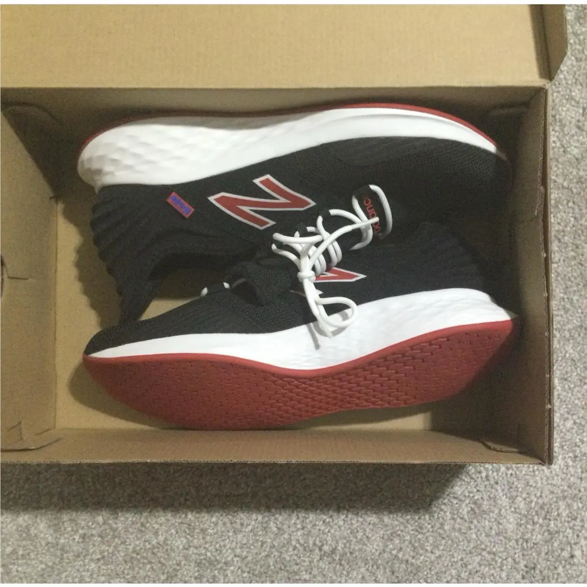 New Balance shoes - New Balance Fresh Foam Roav - MROAVBR1 - Black, Manufacturer: Black/Team Red 2