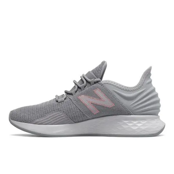 New Balance shoes - New Balance Fresh Foam Roav - GREY/PINK - U40 - WROAVLG 1