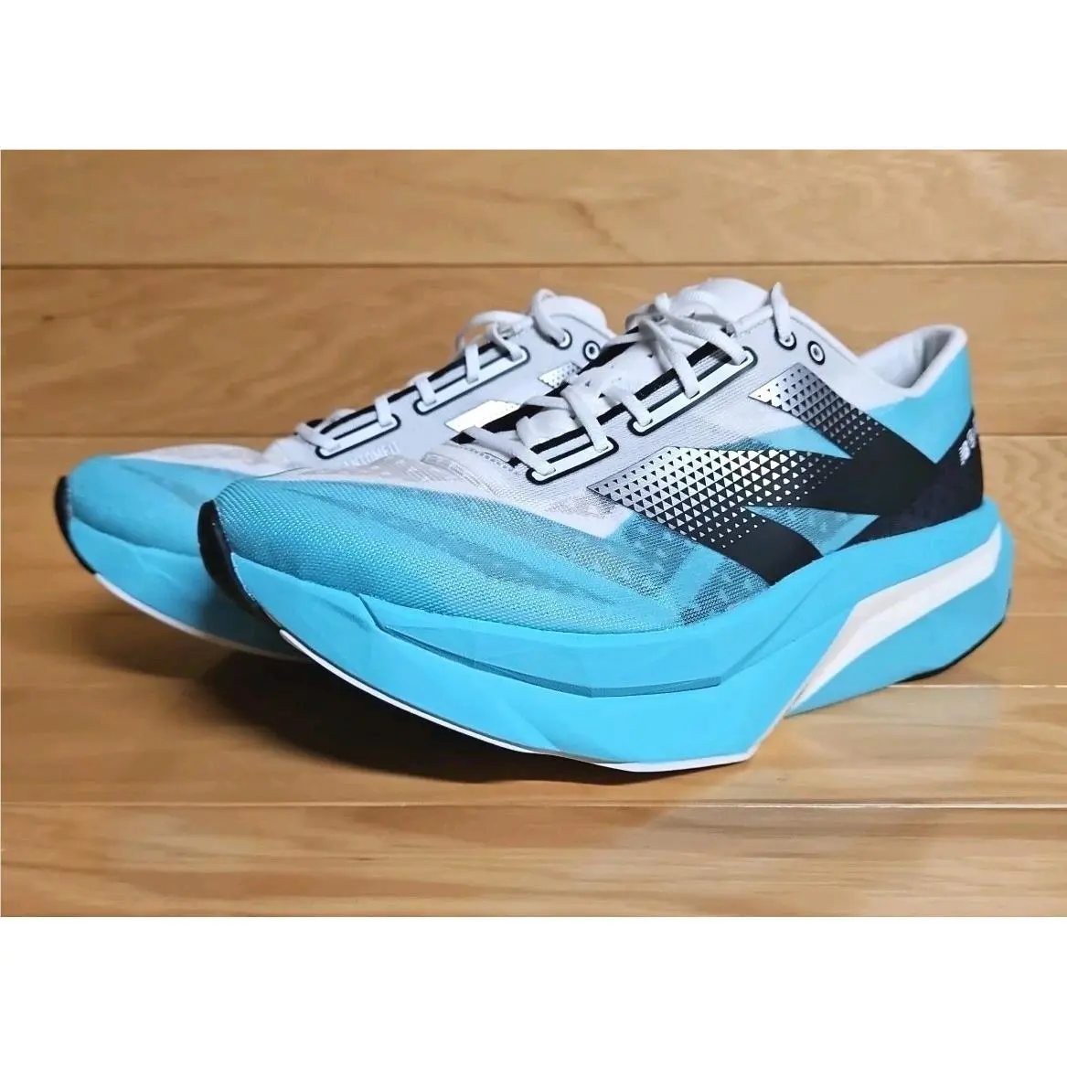New Balance shoes - New Balance FuelCell SuperComp Elite v4 - WRCELCT4 - Blue, Manufacturer: Cyber Jade/White/Black (UPC: 197966443597) 3