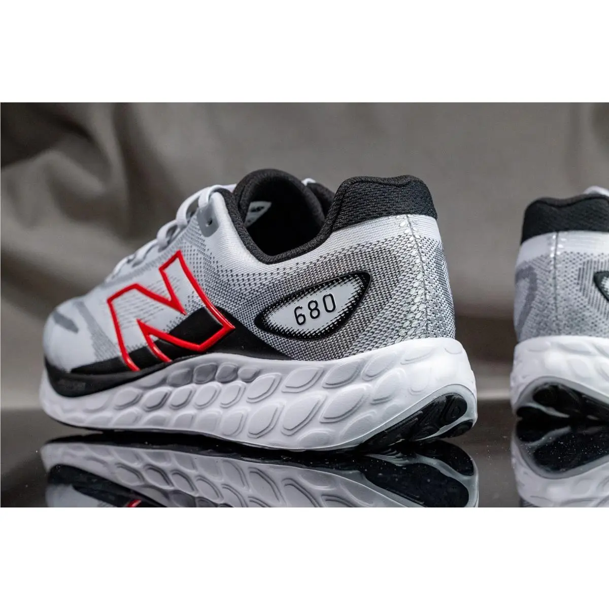 New Balance shoes - NEW BALANCE FRESH FOAM 680 v8 - M680RW8 - Multicolor (UPC: 197968088789) 5