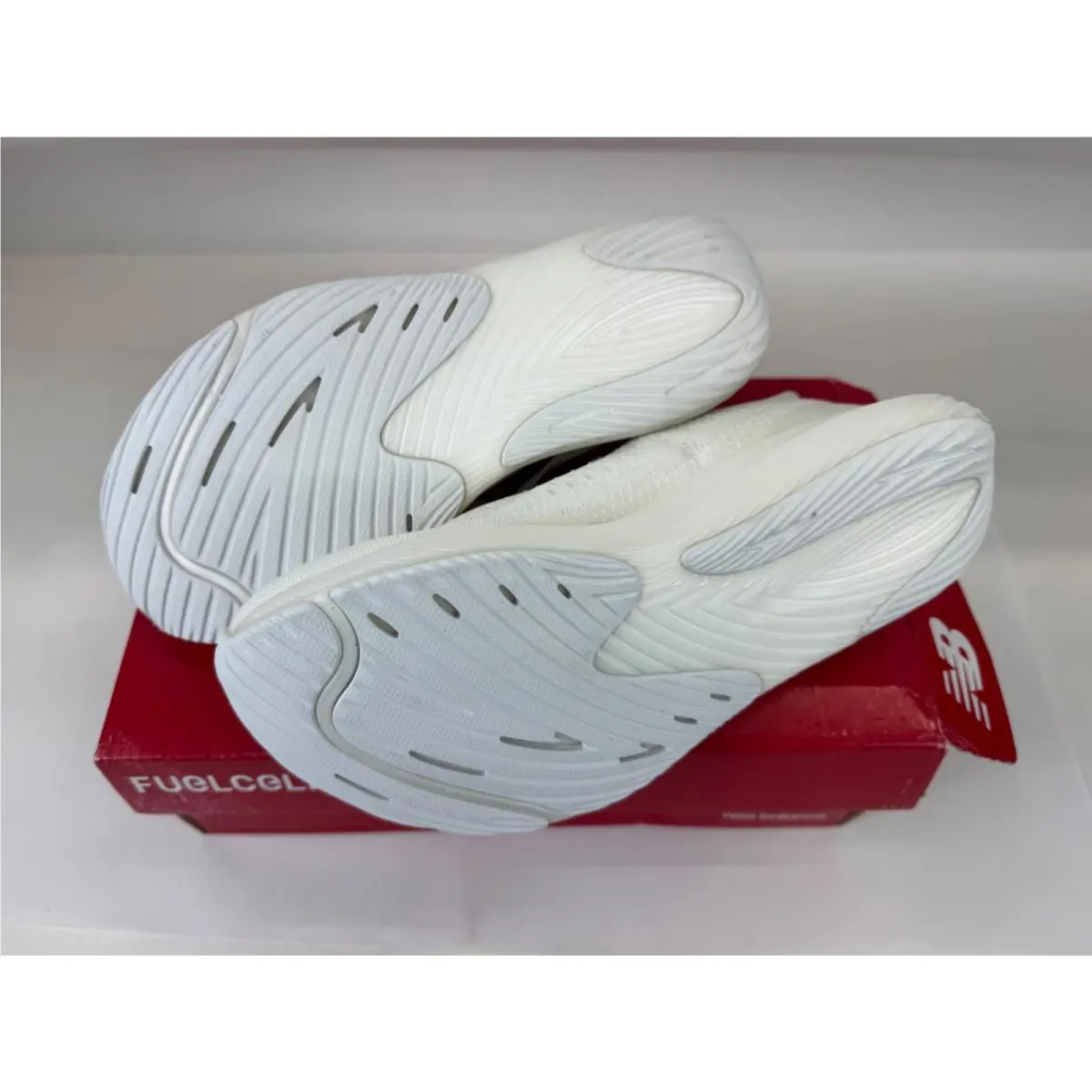 New Balance shoes - FuelCell Rebel V3 - FuelCell Rebel - WFCXMW3 - White 3