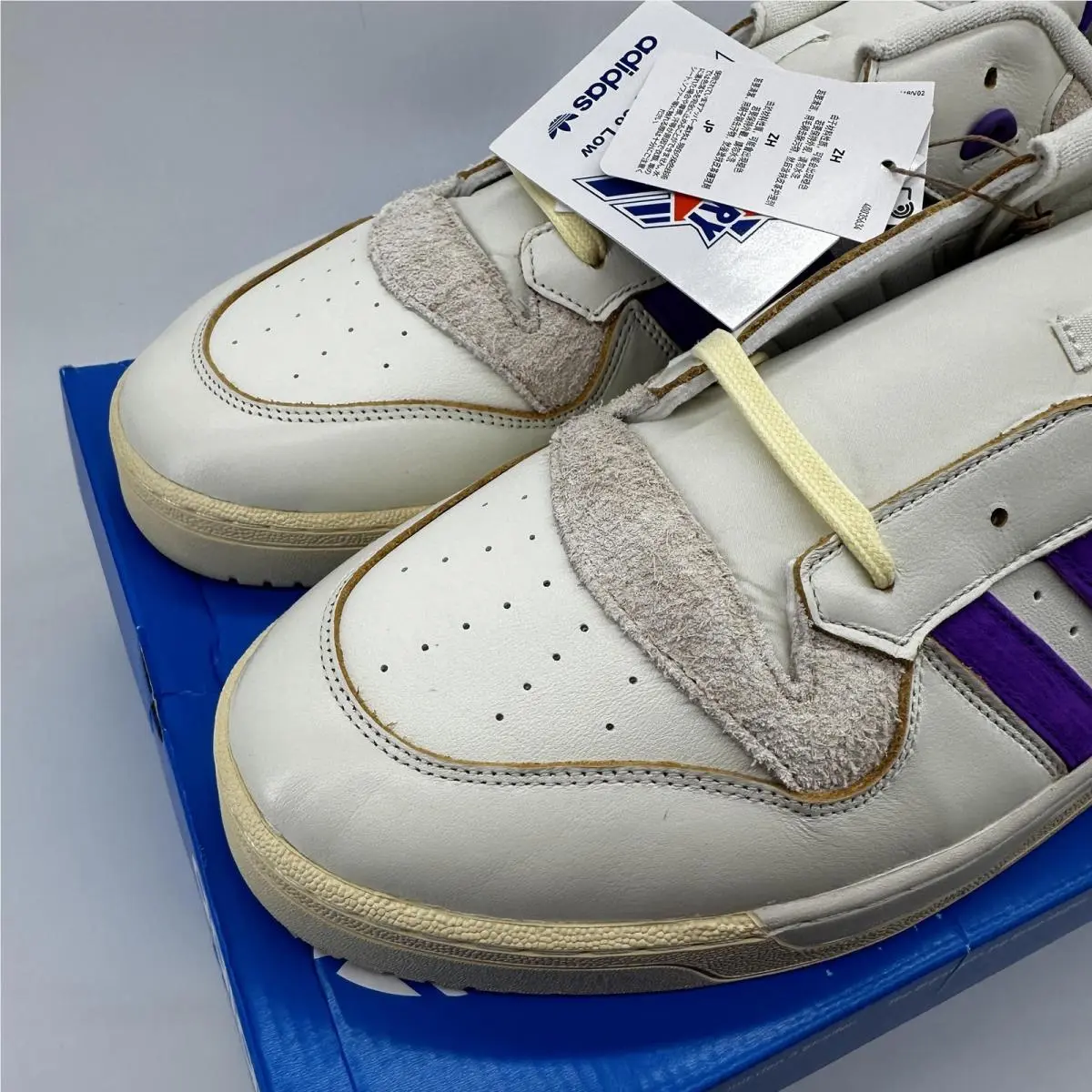 Adidas shoes - Unknown - Unknown - IF7136 - White 0