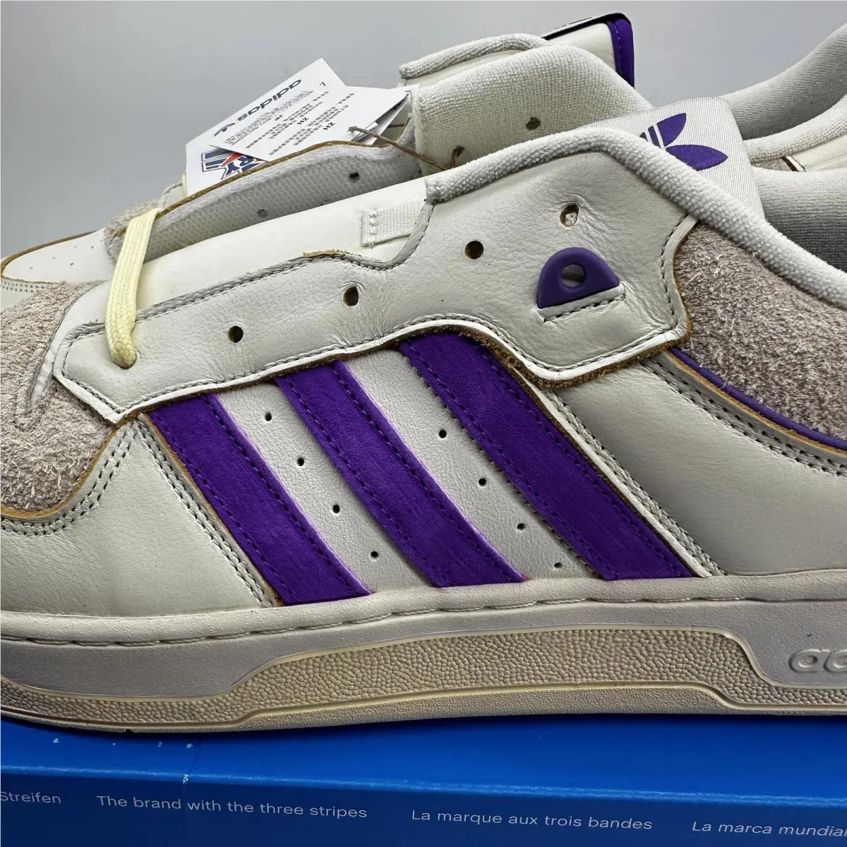 Adidas shoes - Unknown - Unknown - IF7136 - White 1