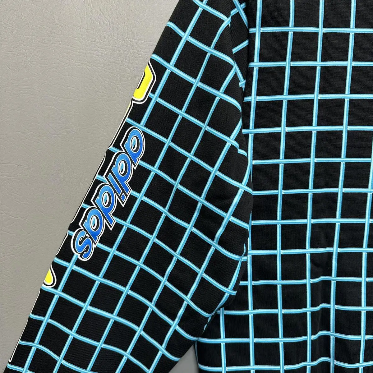 Adidas clothing - Black 9