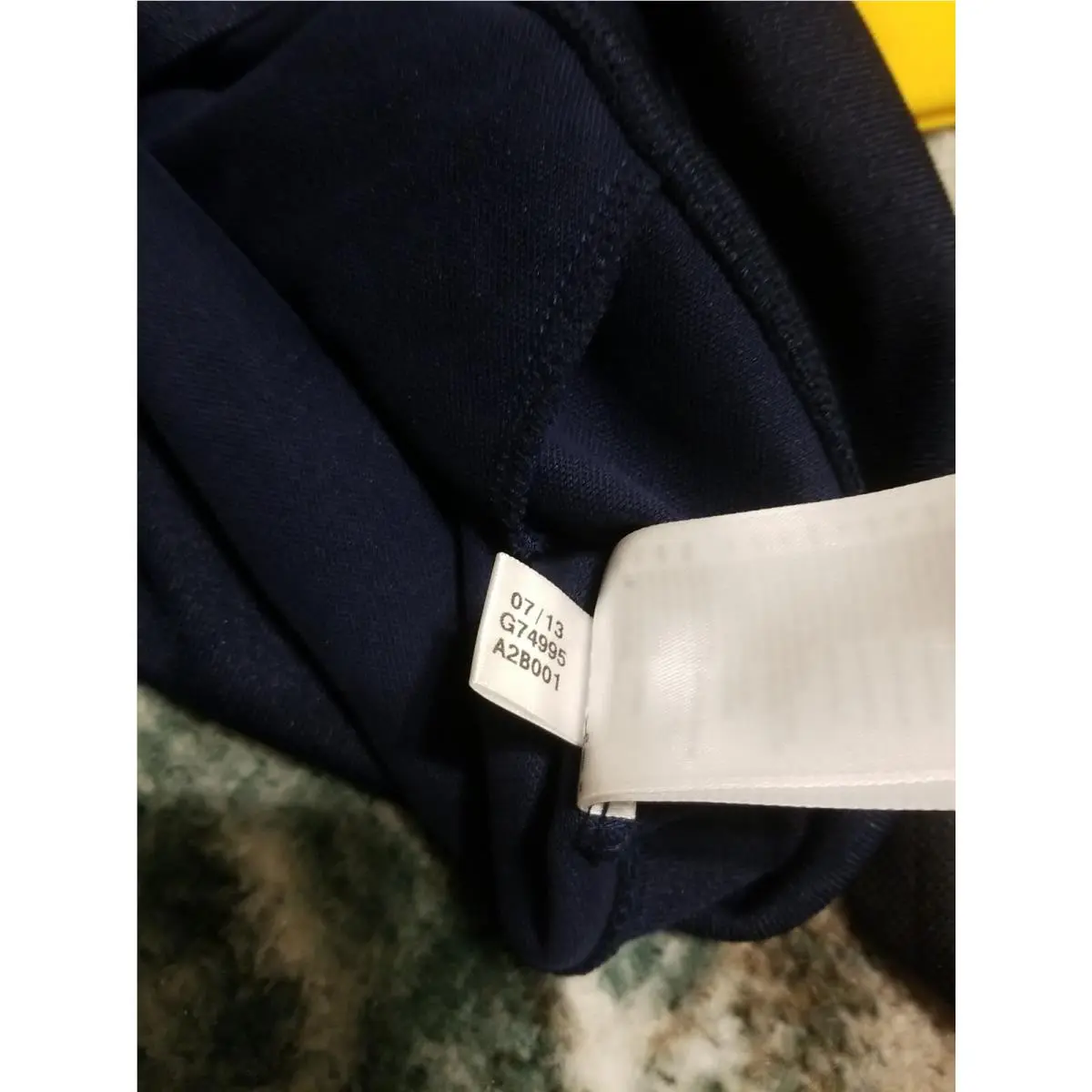 Adidas clothing - Originals LXXXIV - Originals LXXXIV - Navy Blue & Yellow 3