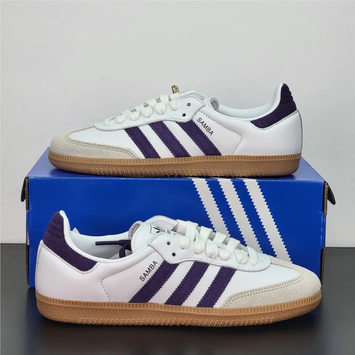 Adidas Samba OG Women`s Size 6 Athletic Shoes White Purple Casual Sneakers