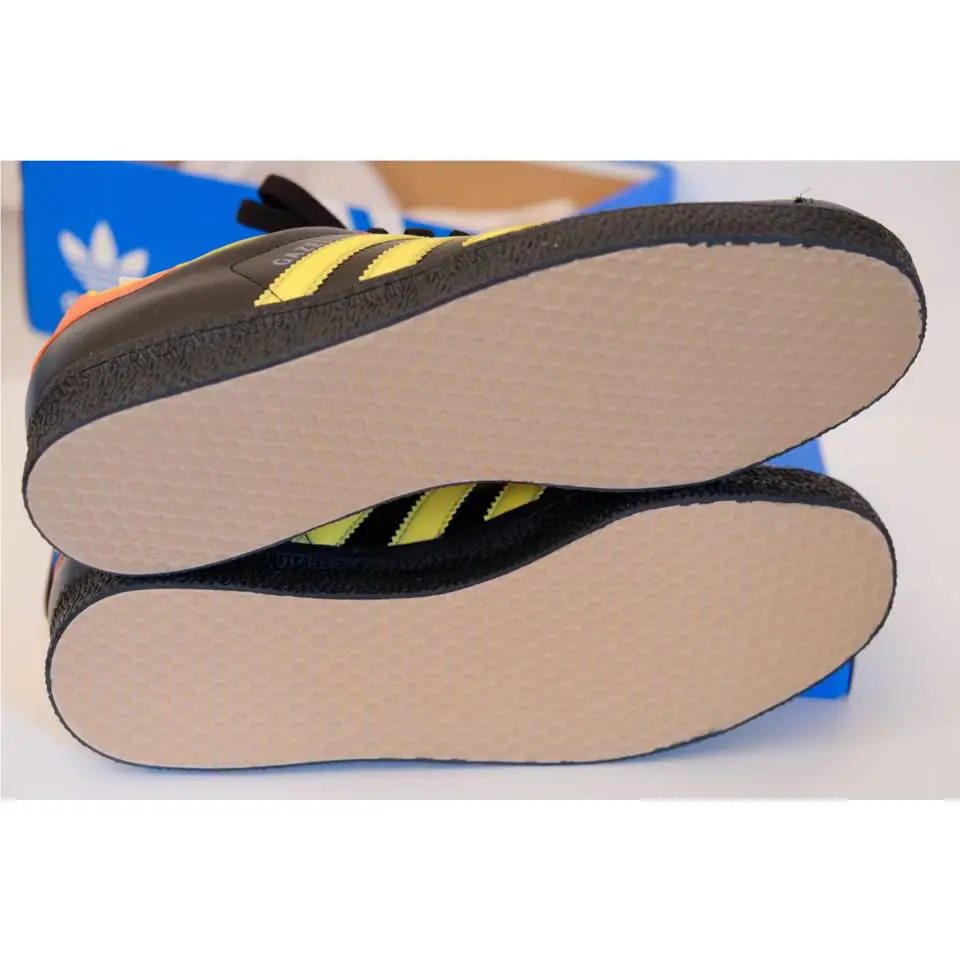 Adidas shoes - ADIDAS GAZELLE II DRAGON - GAZELLE DRAGON - BLACK/ORANGE/YELLOW - U50 - 667240 12
