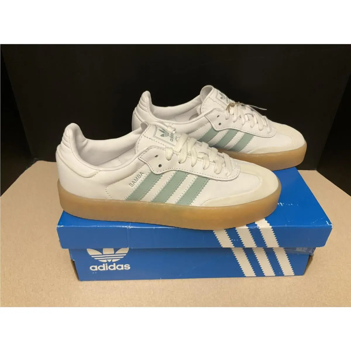 Womens Adidas Sambae Leather/suede White/wonder Blue Shoes. Size 7. Nice