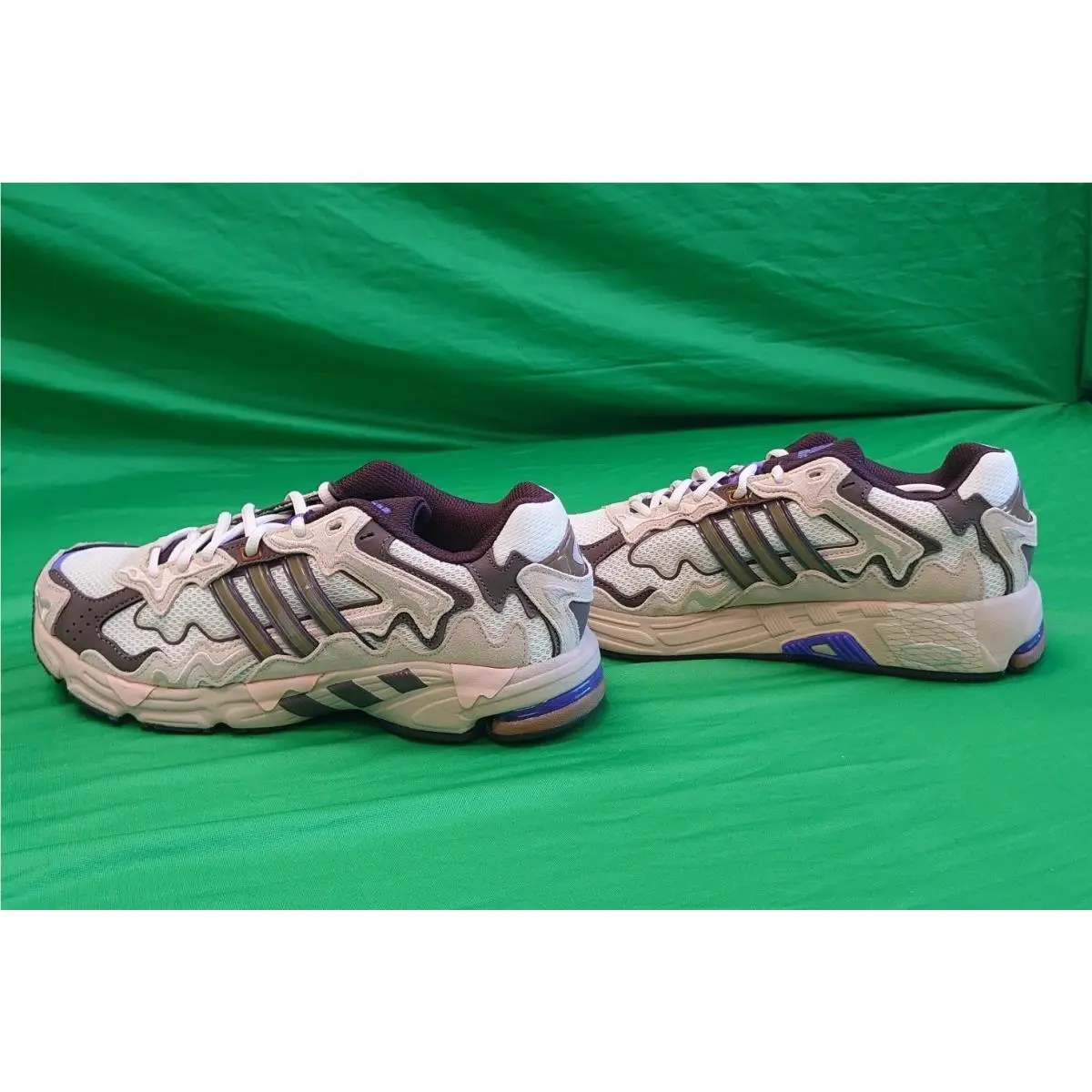 Adidas shoes - adidas Response CL - Response - ID0780 - Ivory, Manufacturer: Ecru Tint/Bronze Strata/Earth Strata 3