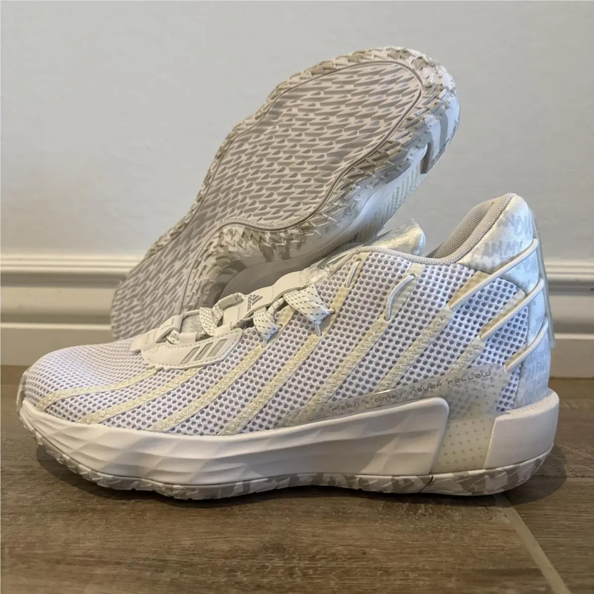 Adidas Dame 7 ‘I am My Own Fan’ Cloud White Men`s Size 9.5 - FY0158 Rare
