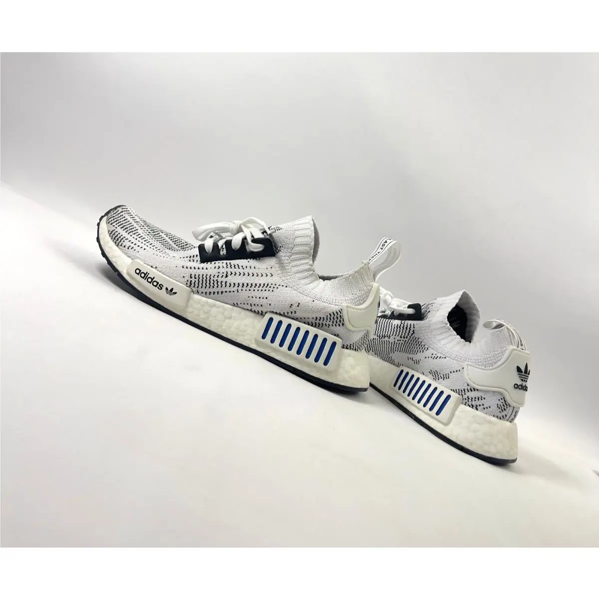 Adidas x Starwars Nmd R1 Unisex White Black Sneakers FY2457 US6 Was$130