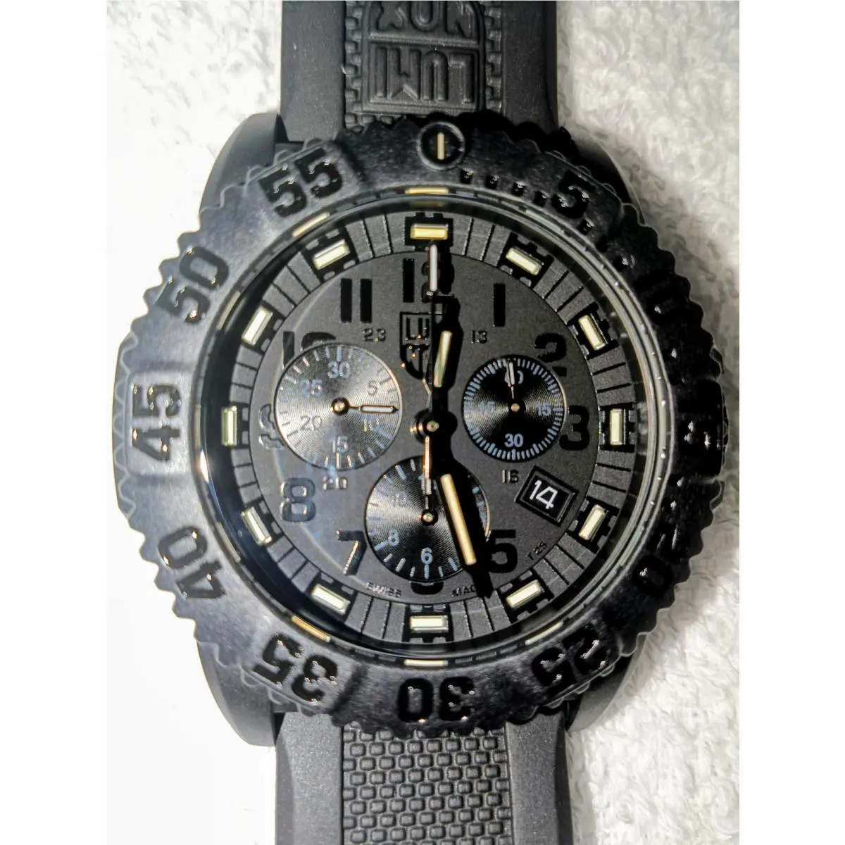 Luminox Navy Seal Chronograph 3080 Series 44 mm - Swiss Quartz Brand -new