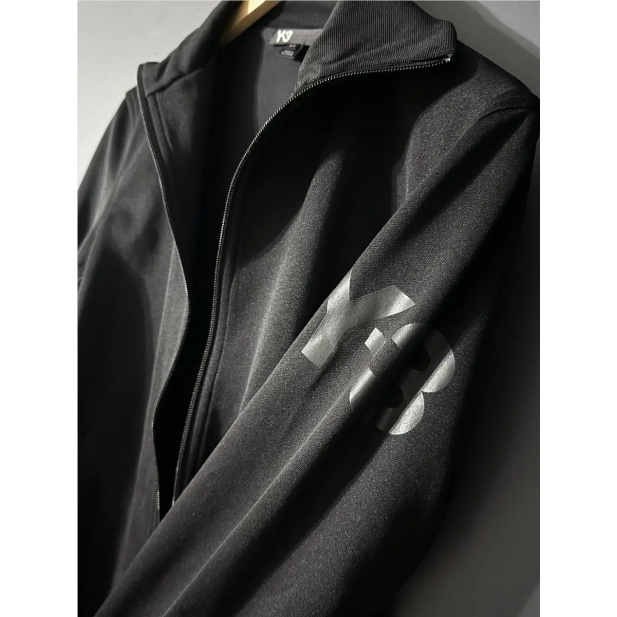 Adidas clothing - Black 6