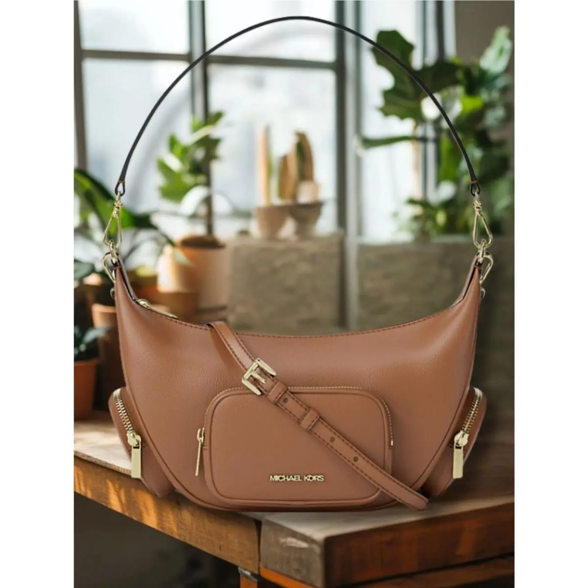 Michael Kors Merritt Women MD Leather Convertible Pocket Shoulder Bag Luggage