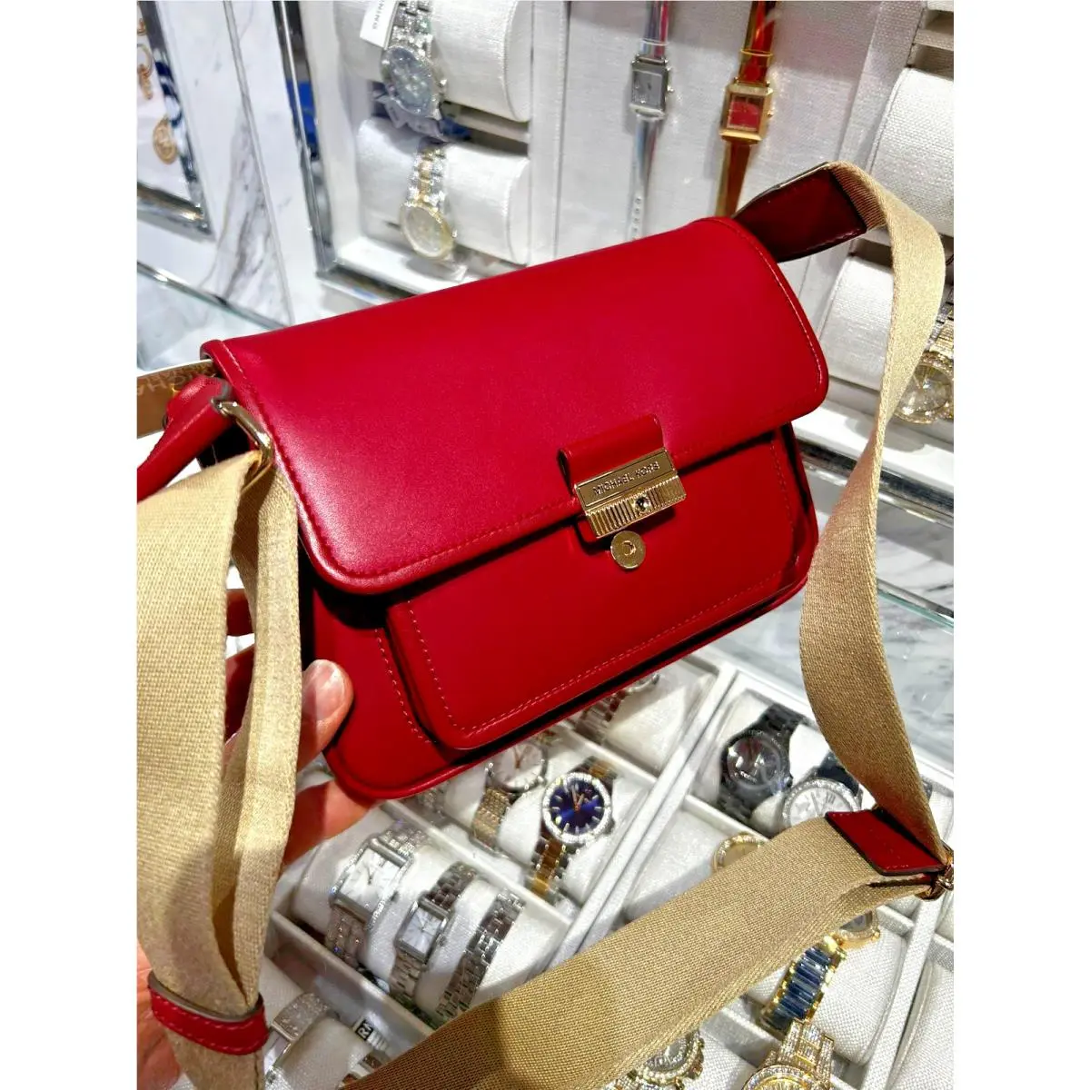 Michael Kors Bradshaw Women Medium Leather Snap Pocket Messenger Bag Cherry