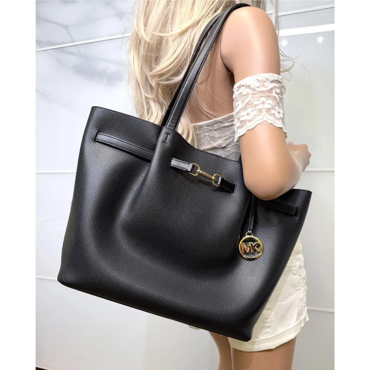 Michael Kors Carson LG Tote Bag Leather Black