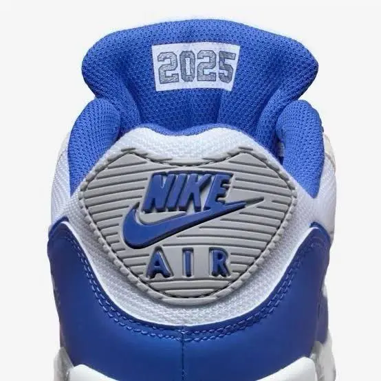 Nike shoes - Nike Air Max 90 - Air Max - II7589-100 - White 3