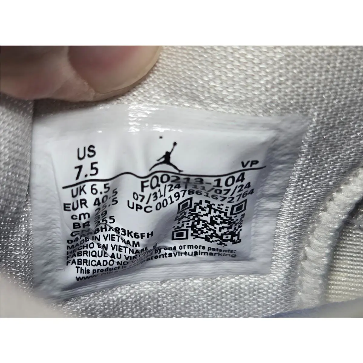 Nike shoes - Nike Air Jordan - Air - FQ0213-104 - White 5