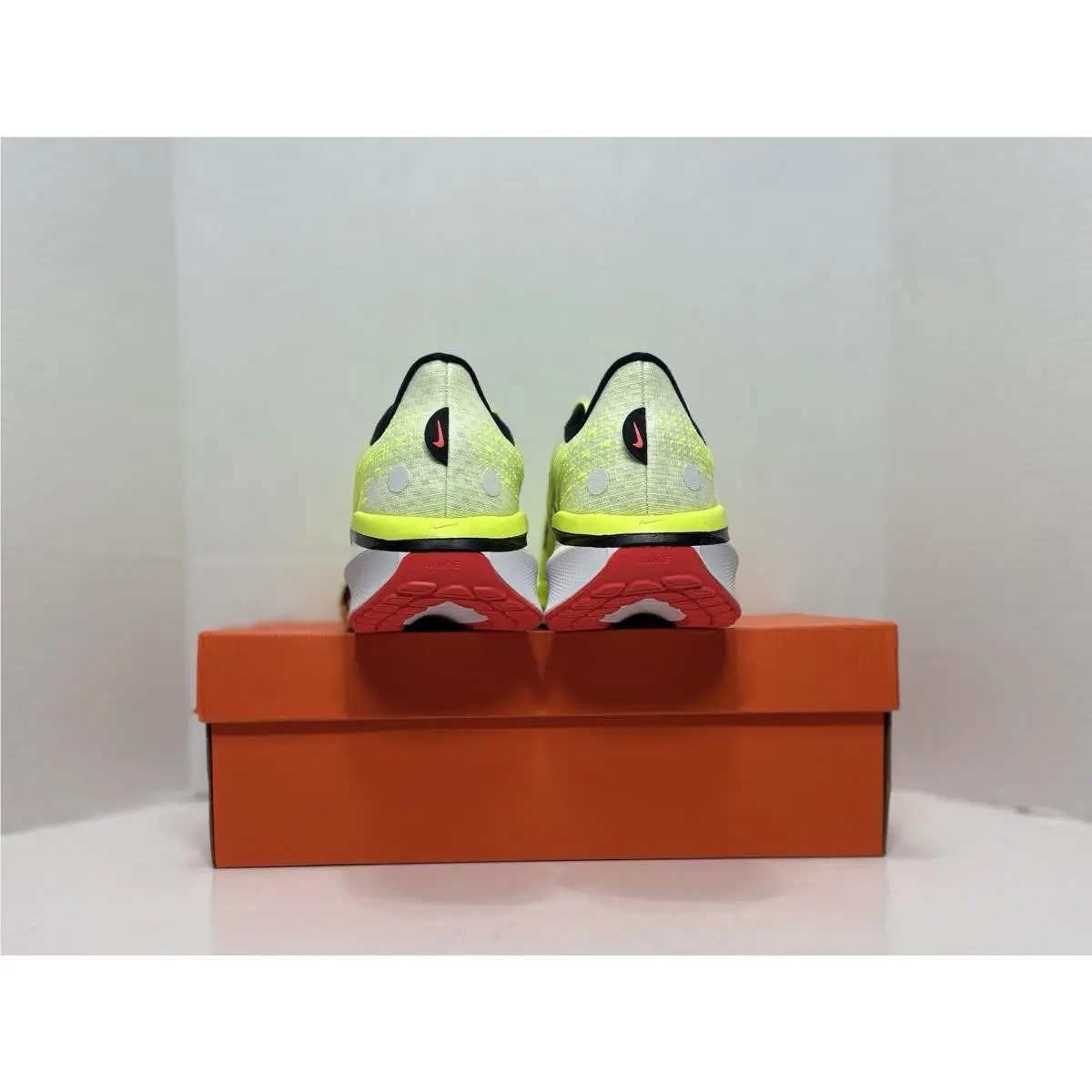 Nike shoes - Nike Vomero 17 - Vomero - FZ8587-700 - Volt/White/Bright Crimson/Black 24