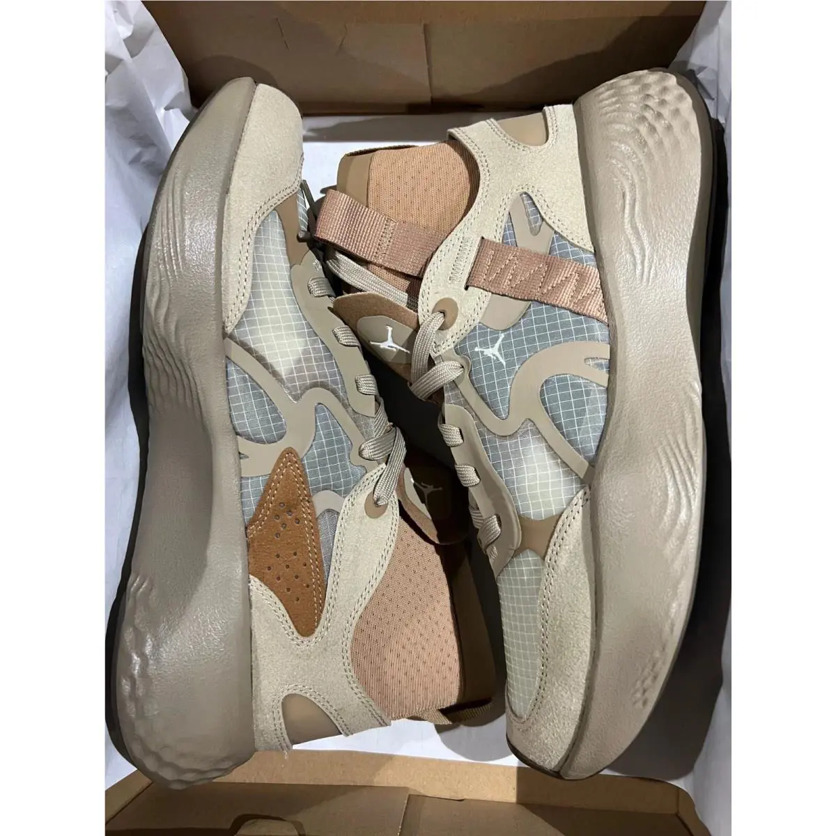 Nike shoes - KHAKI/DK DRIFTWOOD-SAIL 12