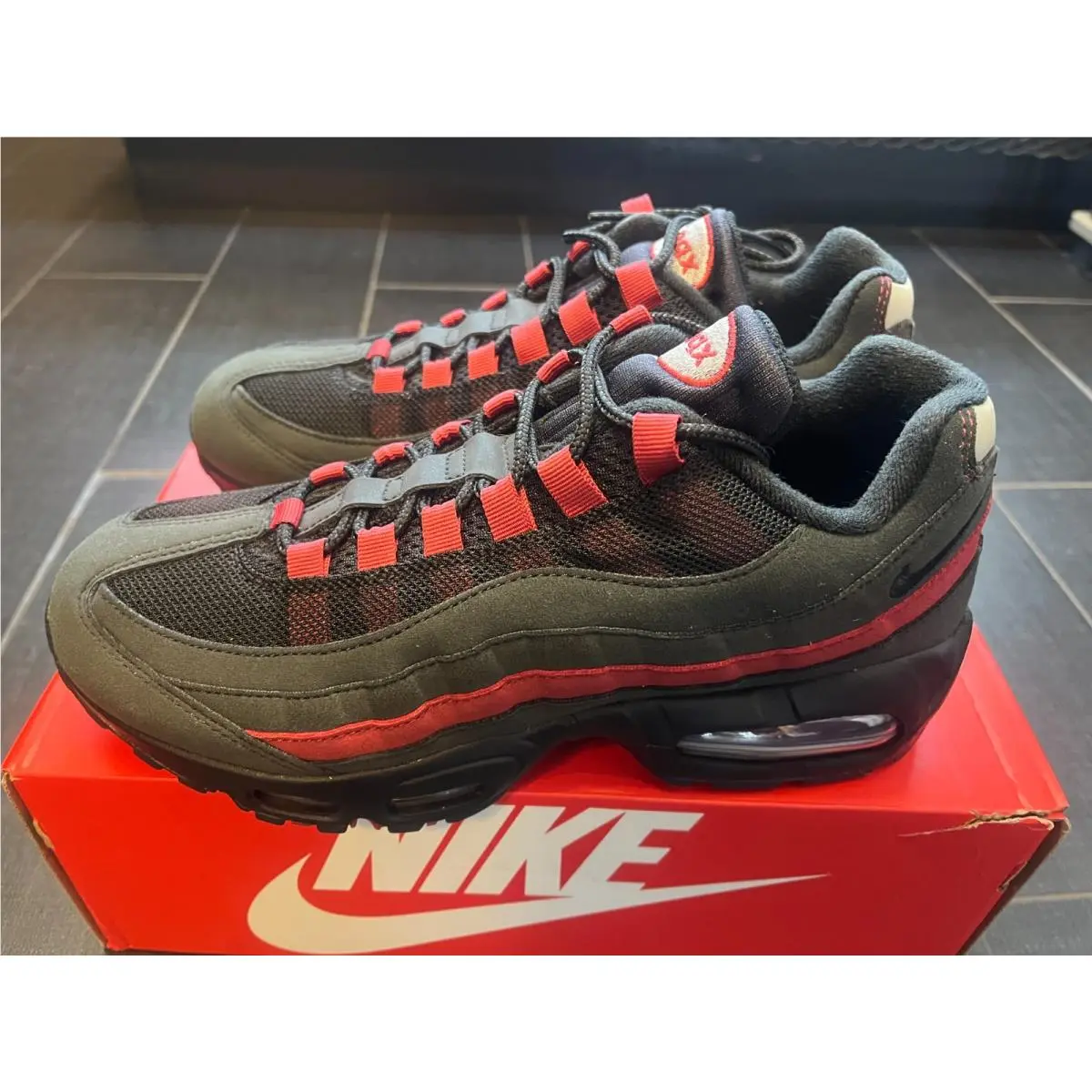 Nike shoes - BLACK AND CRIMSON 4