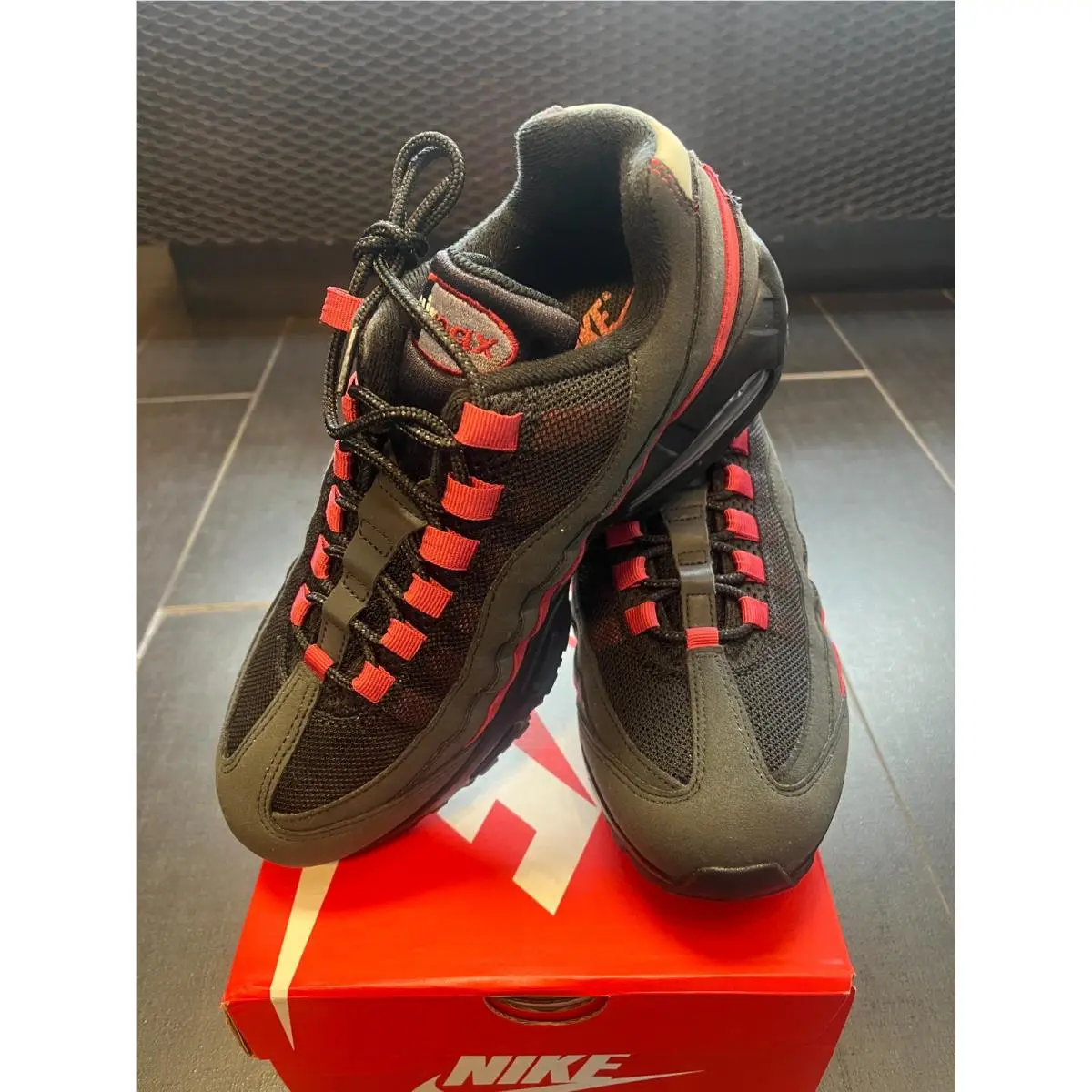 Nike shoes - BLACK AND CRIMSON 5