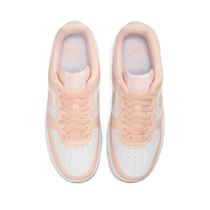 Nike shoes - White 2