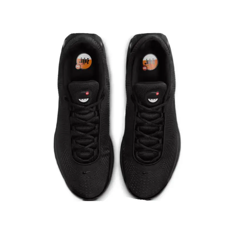 Nike shoes - Black/Metallic 2