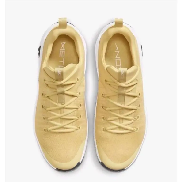 Nike shoes - Vegas Gold 2