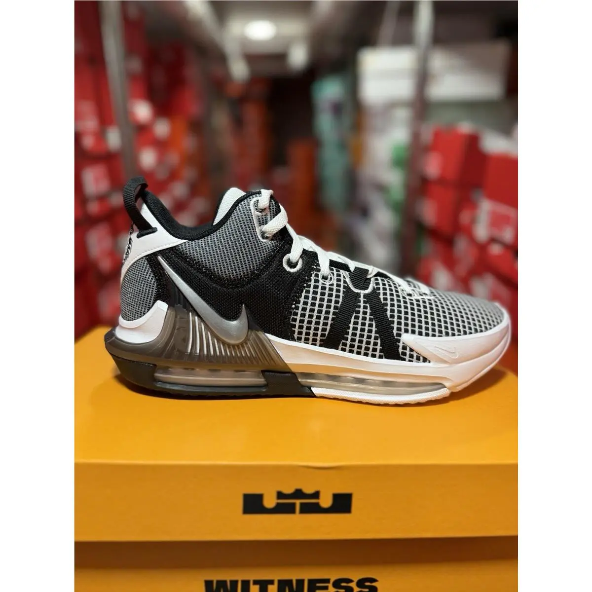 Nike shoes - Nike LeBron Witness - LeBron Witness - DM1123-100 - White 17